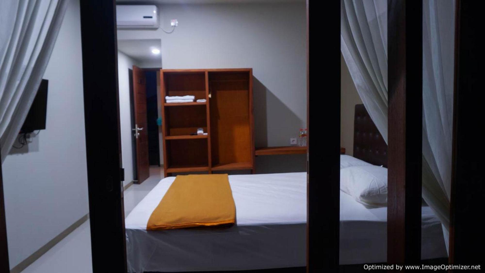 Hastina Hotel Lombok Mataram Eksteriør billede